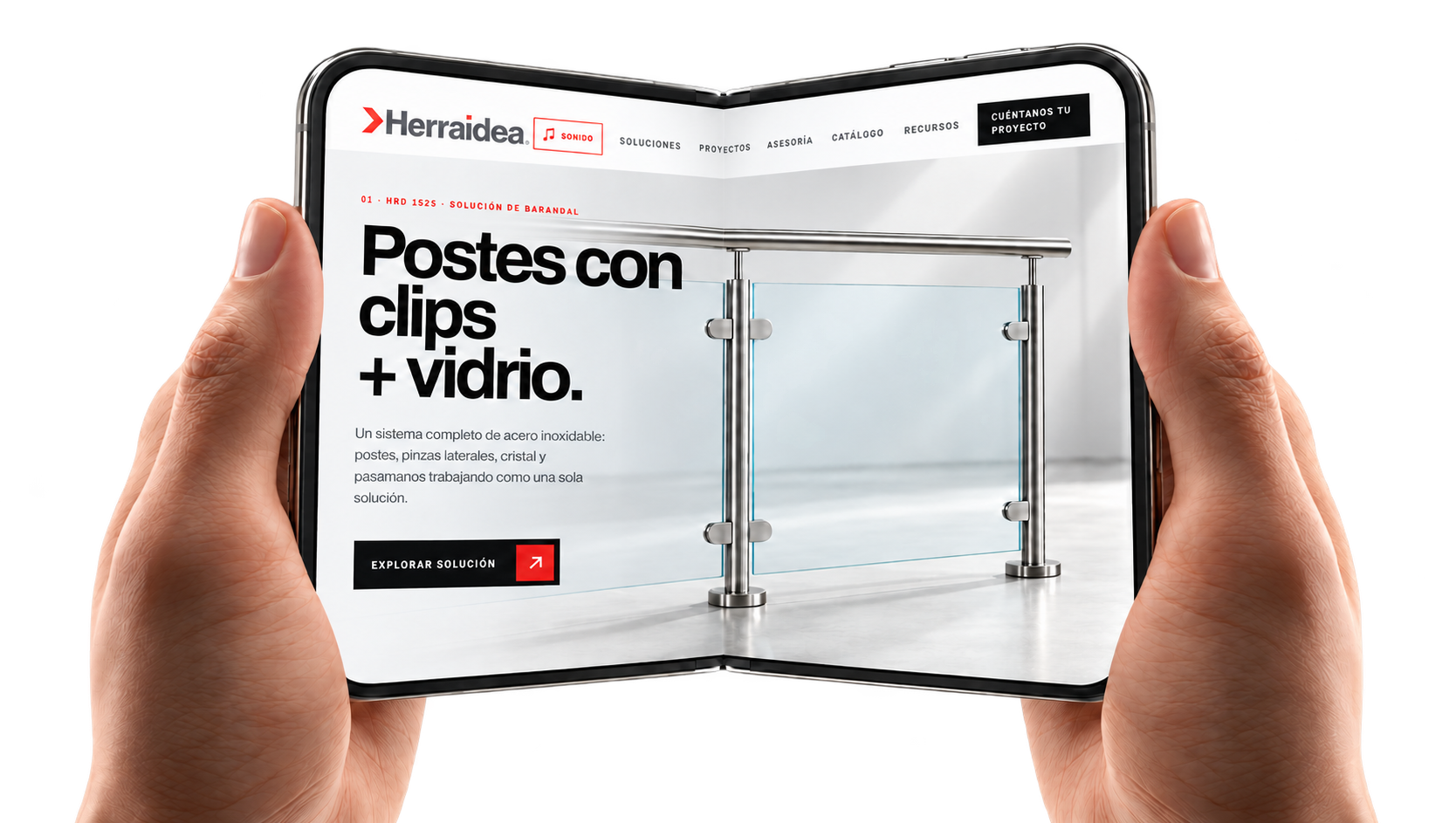 Sitio de Herraidea presentado en un dispositivo plegable sostenido con ambas manos
